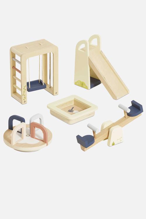 5 Pc Dolls House outdoor play Furniture - sage /beige.