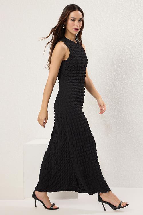 Plain Textured Crew Maxi Dress - Black