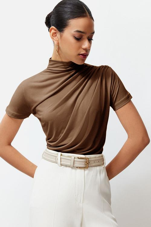Drape detail high collar flexible knitted top - brown
