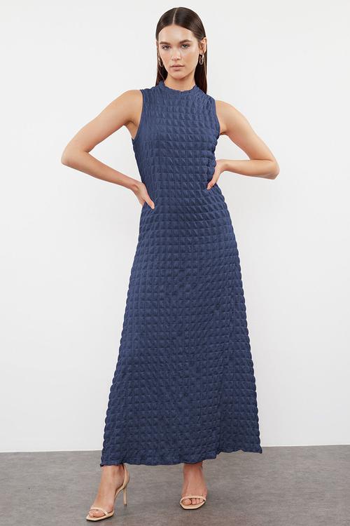 Plain Textured A Cut/Bell Form Crew Neck Textured Maxi Dress - indigo