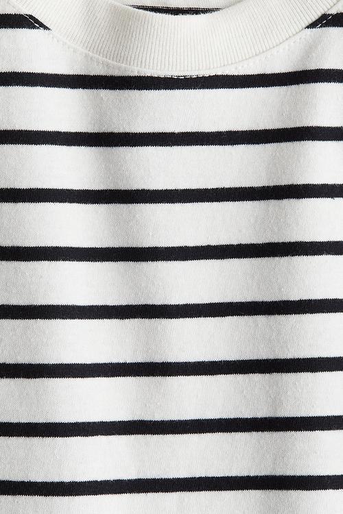 Long-sleeved T-shirt - white striped