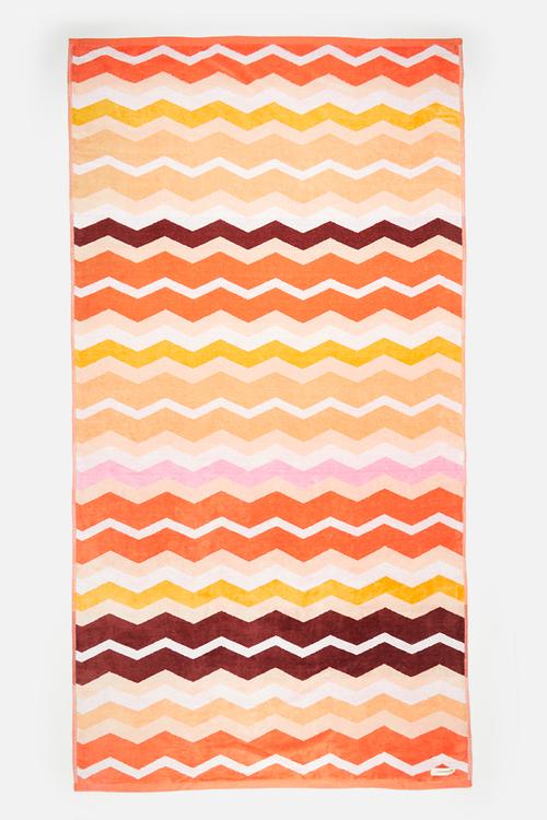 Luxe Chevron Beach Towel - Coral 
