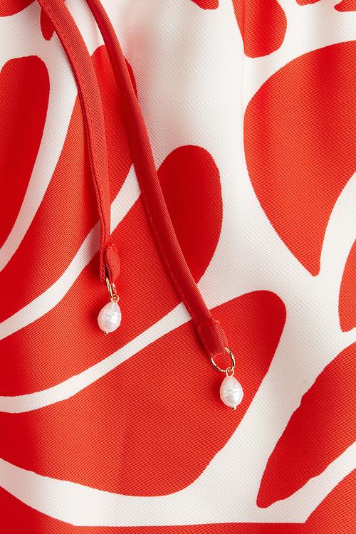 Patterned drawstring shorts - white & red patterned
