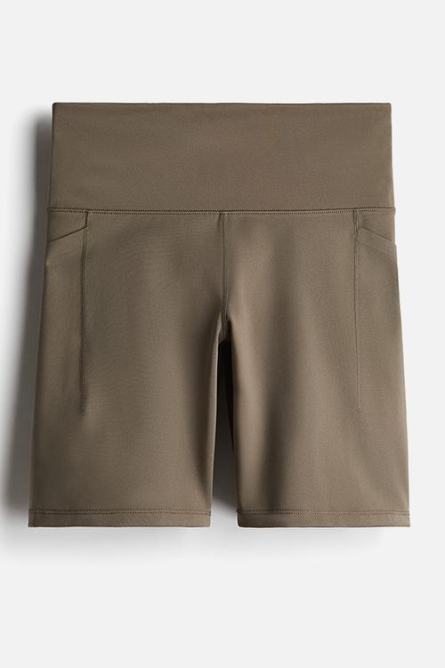 Pocket-detail sports cycling shorts with drymove™ - dark beige