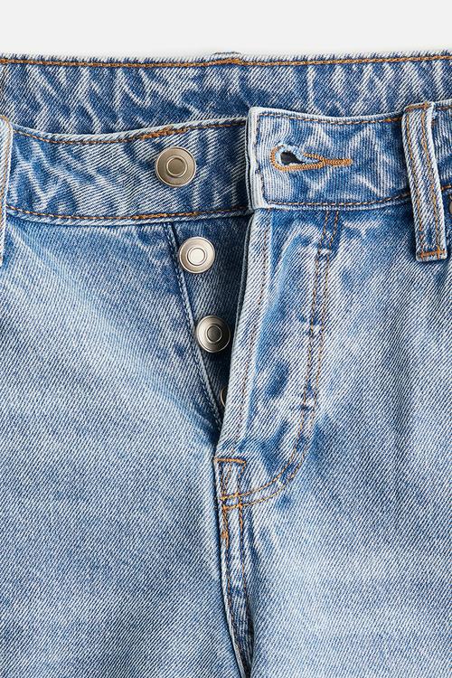 Low knee-length denim shorts - light denim blue