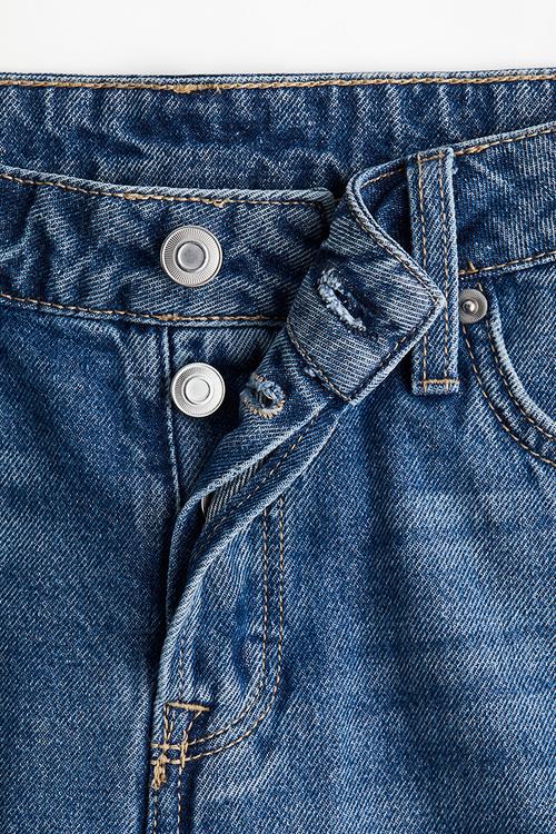 Low knee-length denim shorts - dark denim blue
