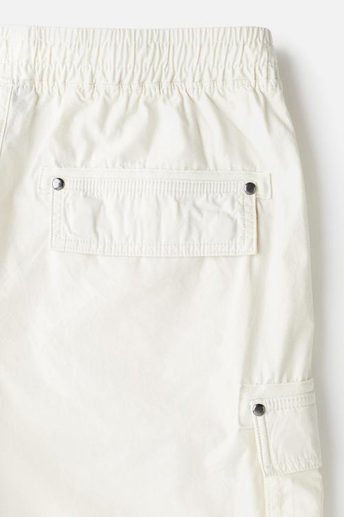 Relaxed fit cargo shorts - cream