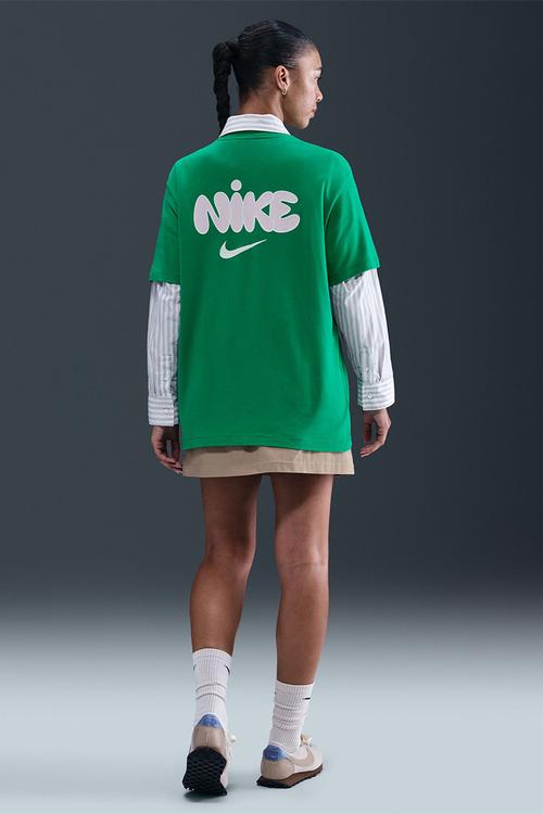 W Nsw Classics Os Tee - Stadium Green/Pink Foam