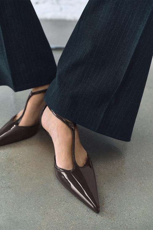 Wider heel - beige/khaki