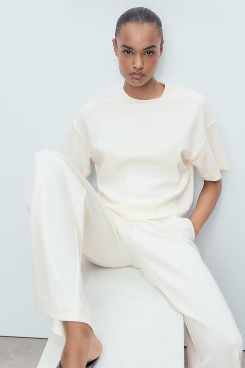 Camiseta pico - light beige