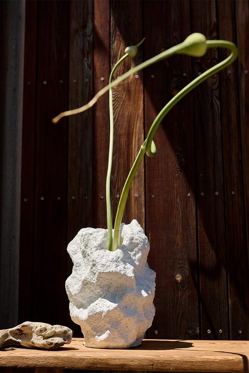 Lava stone-look vase - white