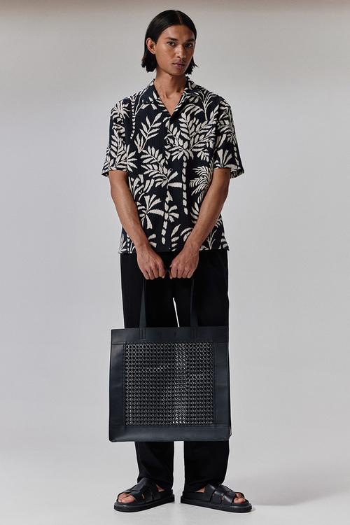 Regular fit resort shirt - black leaf-patterned