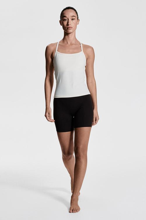 Integral-bra sports strappy top with softmove™ - white