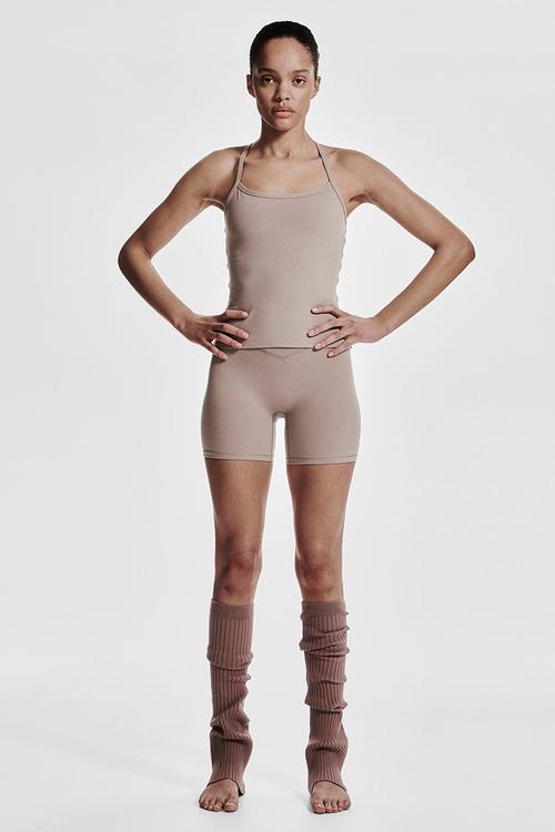 Integral-bra sports strappy top with softmove™ - greige