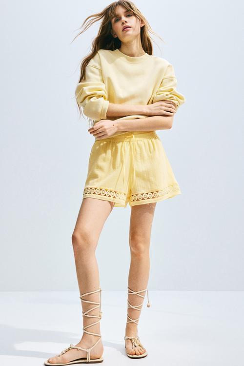 High-waisted lace-inset drawstring shorts - yellow