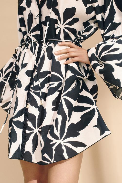 Trumpet-sleeved tunic dress - white/black floral