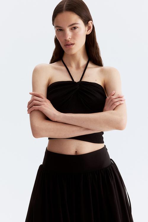 Short halterneck top - black