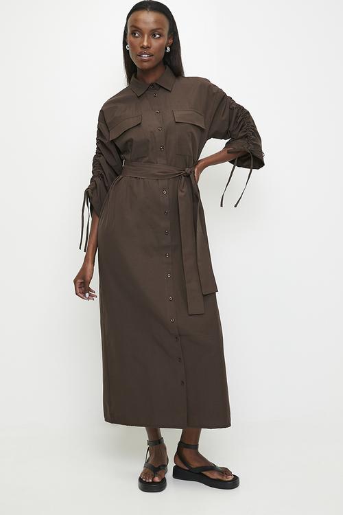 Belted cotton woven shirt dress with adjustable sleeves detail - brown