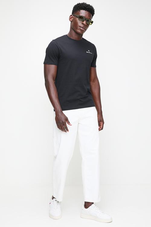 ESSENTIAL TARGET TEE - BLACK