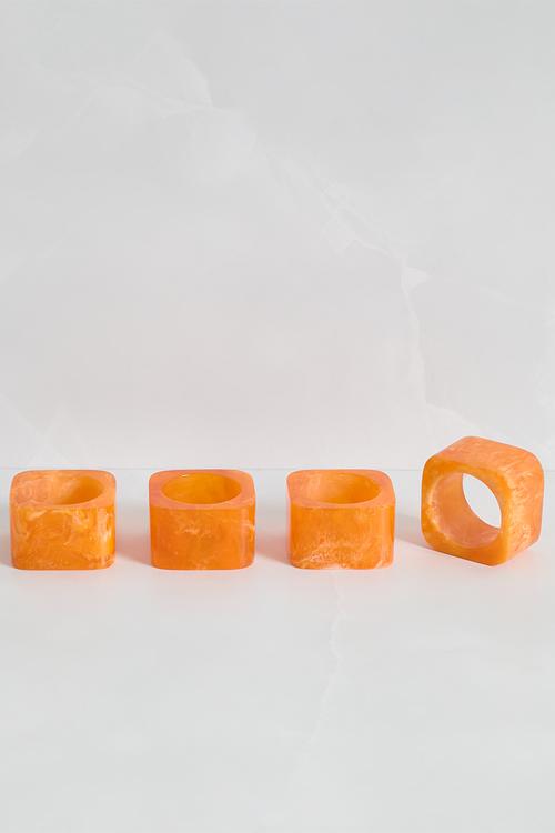 Resin napkin rings set of 4 - rust