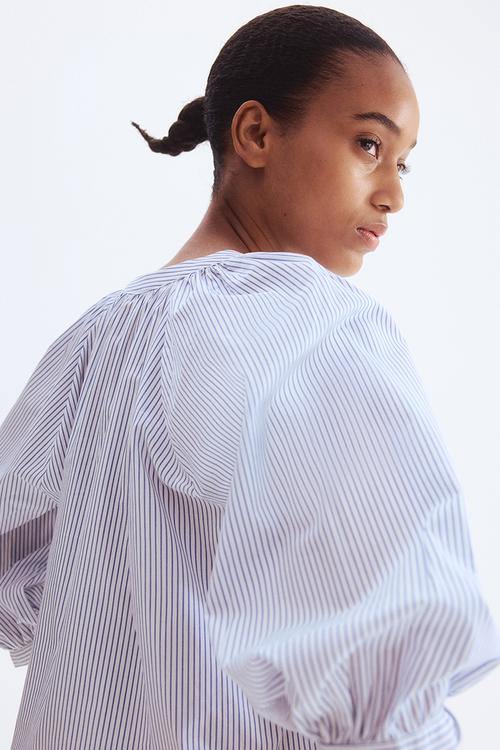 Balloon-sleeved poplin blouse - white/blue striped 