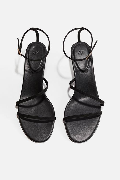 Heeled strappy sandals - black