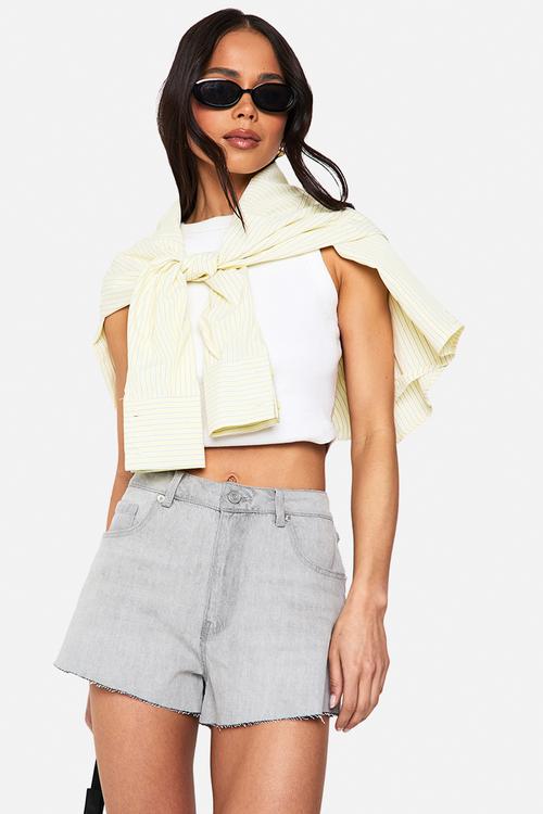 Raw hem denim short - grey