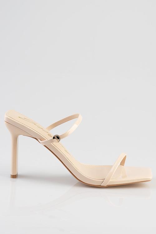 Chloe - neutral