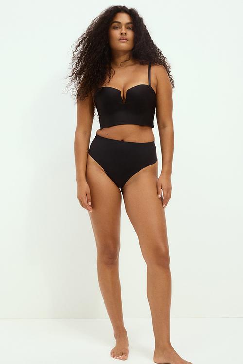 Medium shape thong briefs - black