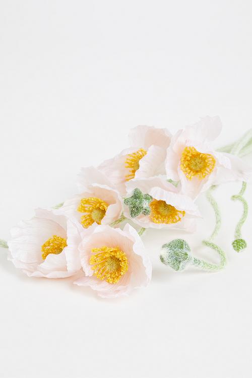 Poppy flower & bud bundle spray - light pink