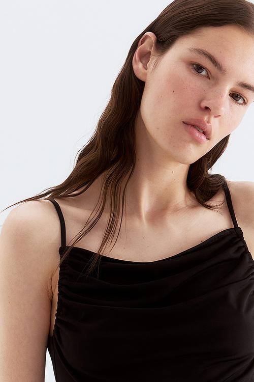 Ruched strappy top - black