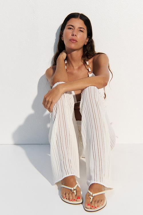 Ring-detail flip-flops - beige