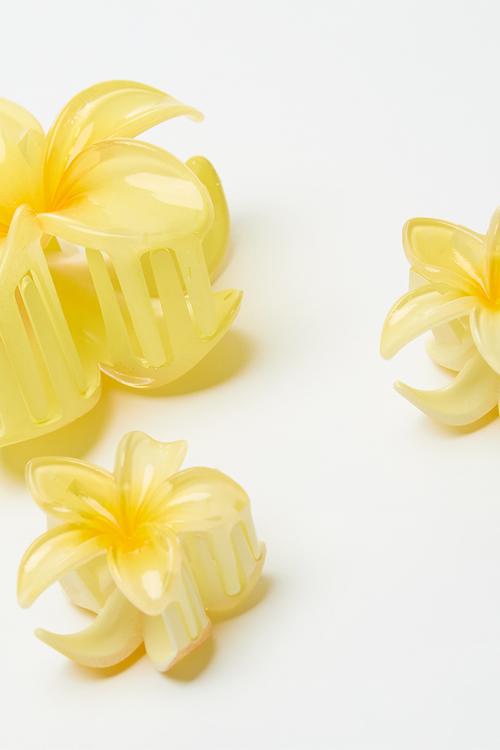Three peice flower hairpin set - yellow