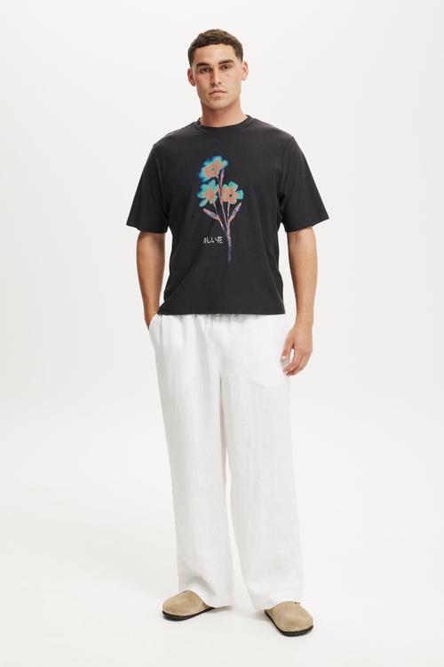 Cropped Fit Graphic T-shirt - Washed Black/Floral Beauty