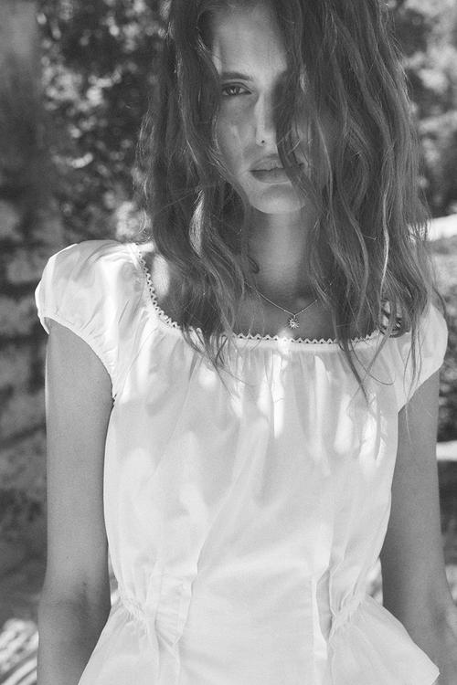 Short blouse - white