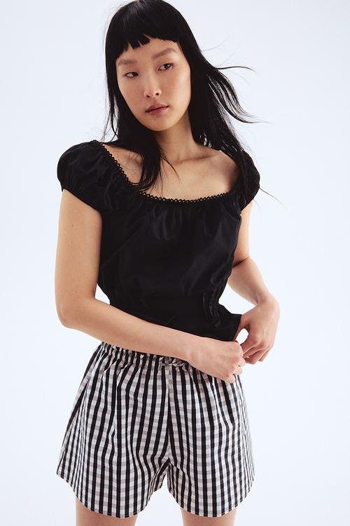 Short blouse - black