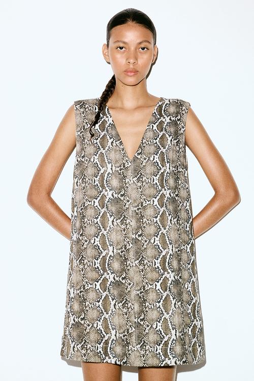 V-neck shift dress - dark beige snakeskin pattern