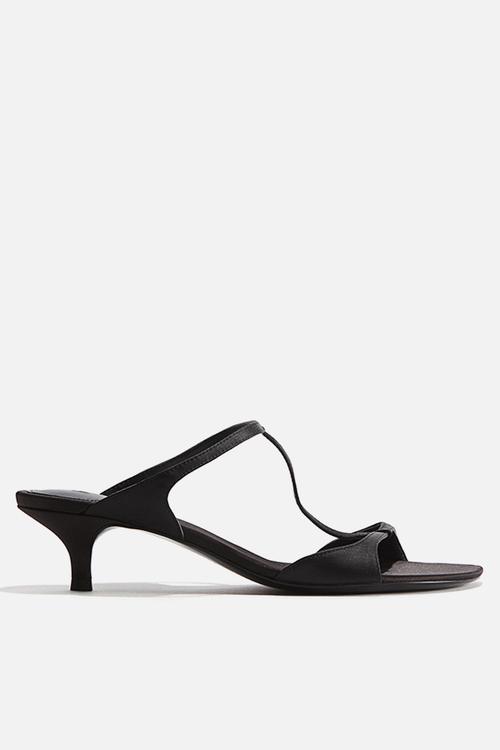 Heeled sandals - black