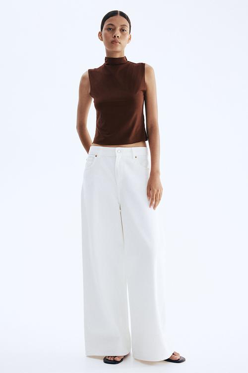 Sleeveless turtleneck top - dark brown
