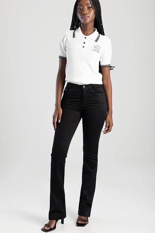 New Beginnings: Short Sleeve Polo Knit Top With Pearl Detail - White