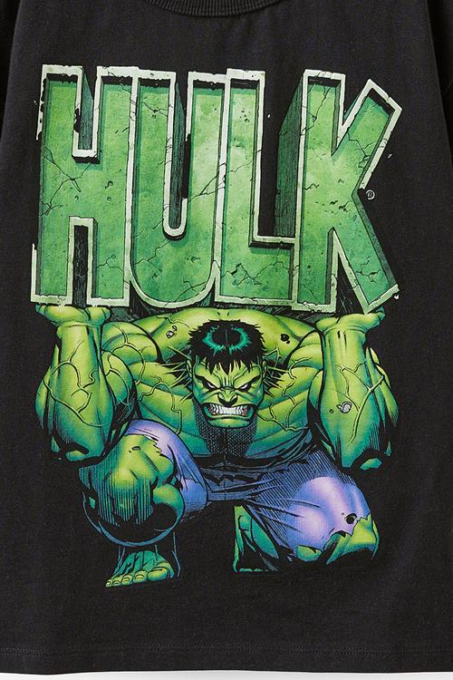 Licensed drop shoulder short sleeve tee - lcn mar black/hulk vintage