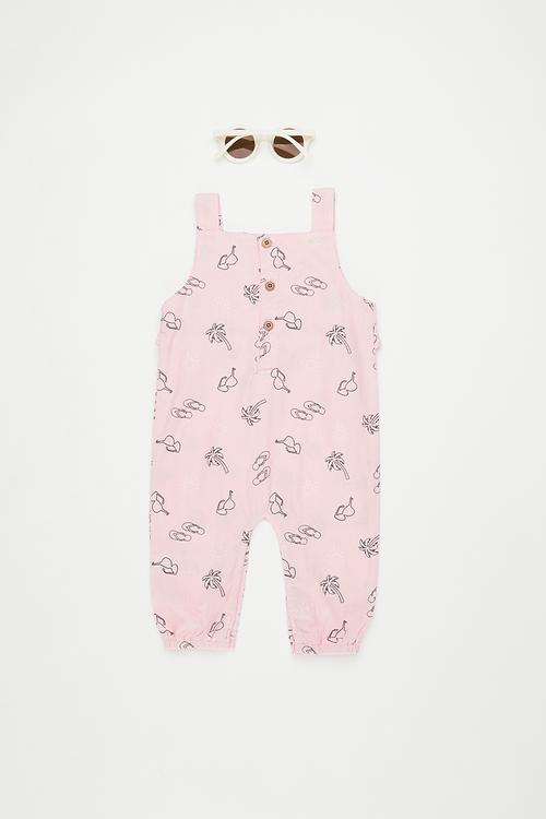 Jumpsuit & sunnies - pink