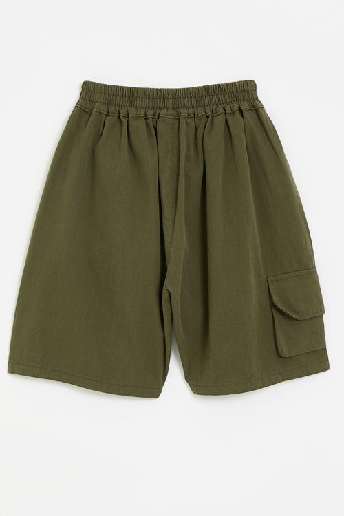 Shorts with low rise pockets - reseda green