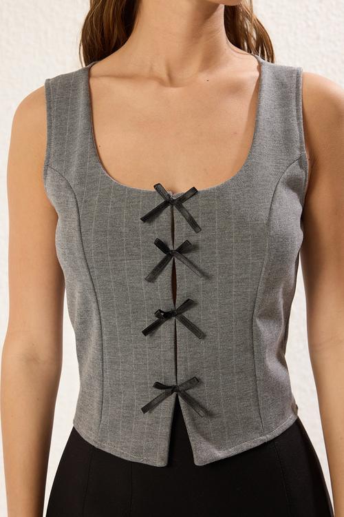 Striped Ribbon Binding Detailed Body Fitting Knitted Blouse - Grey