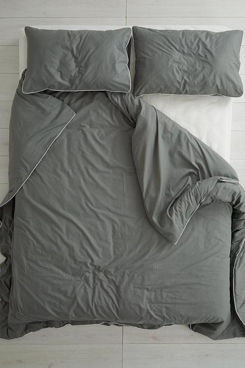 White piped duvet set granite grey