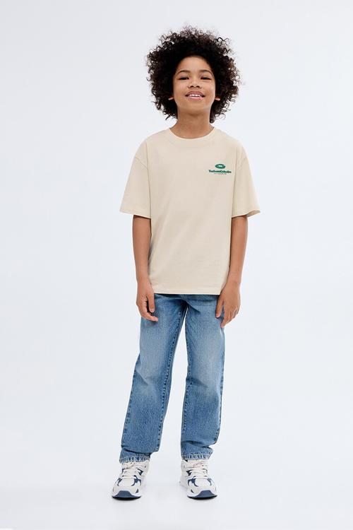 T-shirt spin - light pastel brown