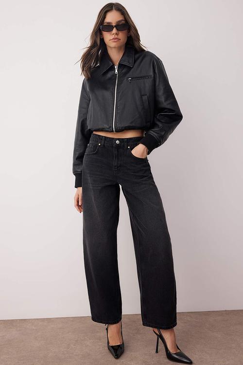 Regular Waist Loose Baggy Jean - Black