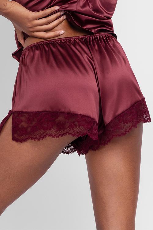 Lyra satin shorts - red