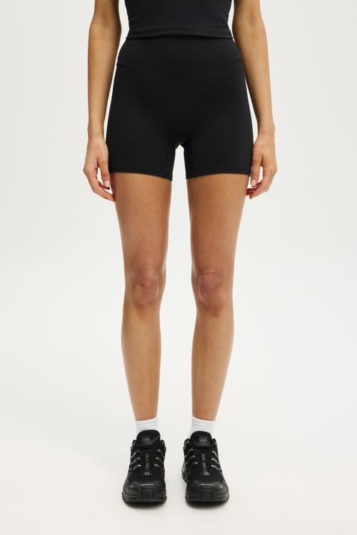 Ultra Soft Invisible Scrunch Shortie Short - Black