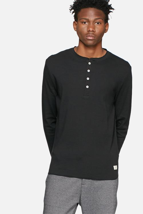 Iconic henley